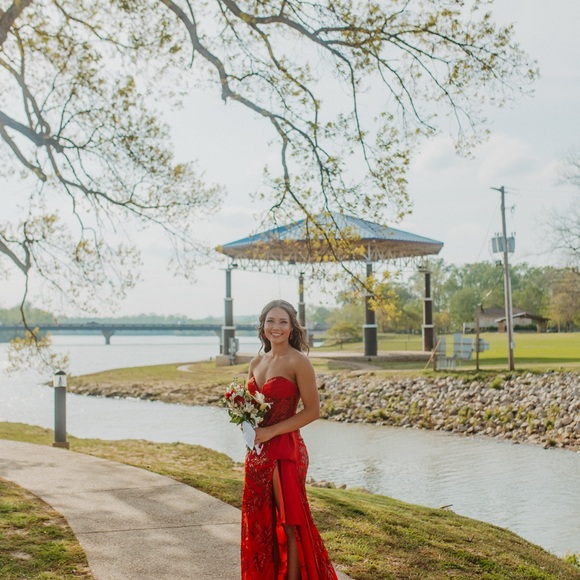 Elegant Red Strapless Formal Dress - Picture 2 of 2
